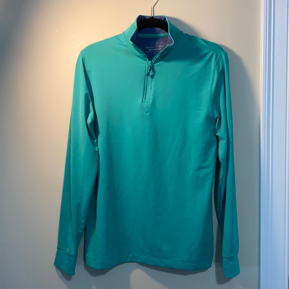 Vineyard Vines Performance Top